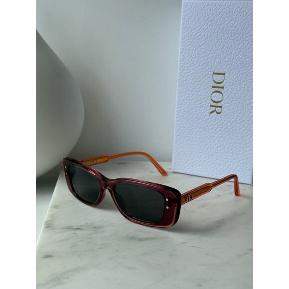 NEW Dior HighLight S1I Sunglasses in Purple main image 6